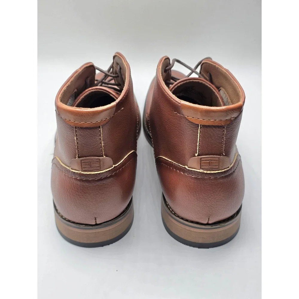 Tommy Hilfiger Bage men's brown chukka boots Size 8.5‎ MED